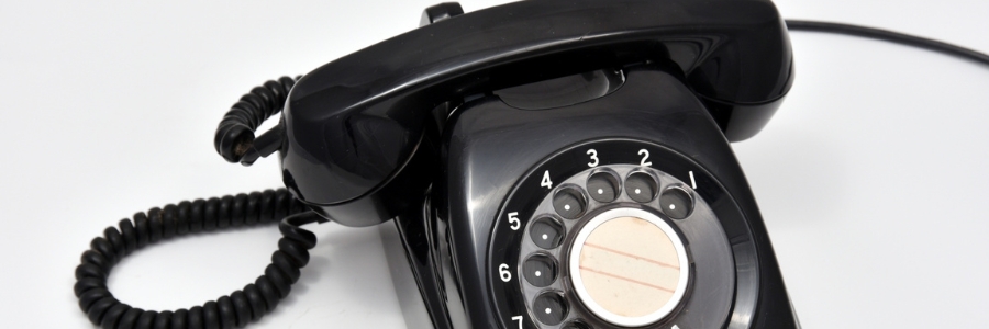 昔の電話のイメージ